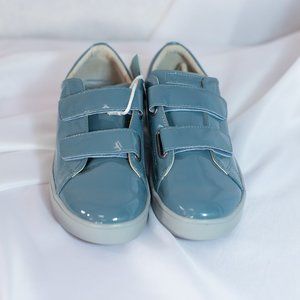 Revitalign Orthotic Patent Sneakers Malibu Bella Shoes Smoke Blue Size 9D